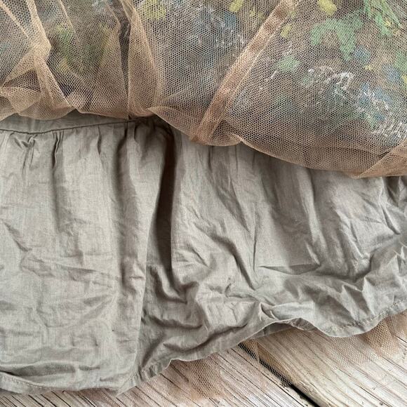 Essentiel Antwerp 100% Silk Green Floral Mini Skirt Tulle Lined Size 40 (U.S.10) - Picture 7 of 10